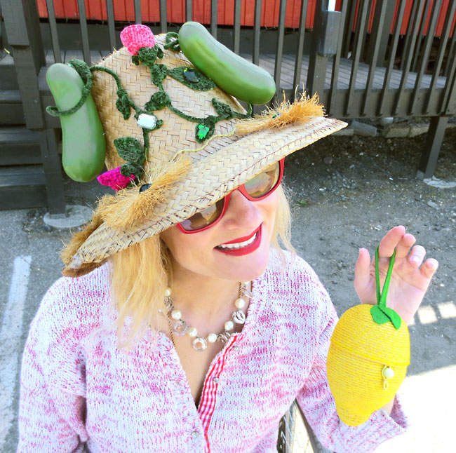 Magda in a pickle hat DIY with lemon purse