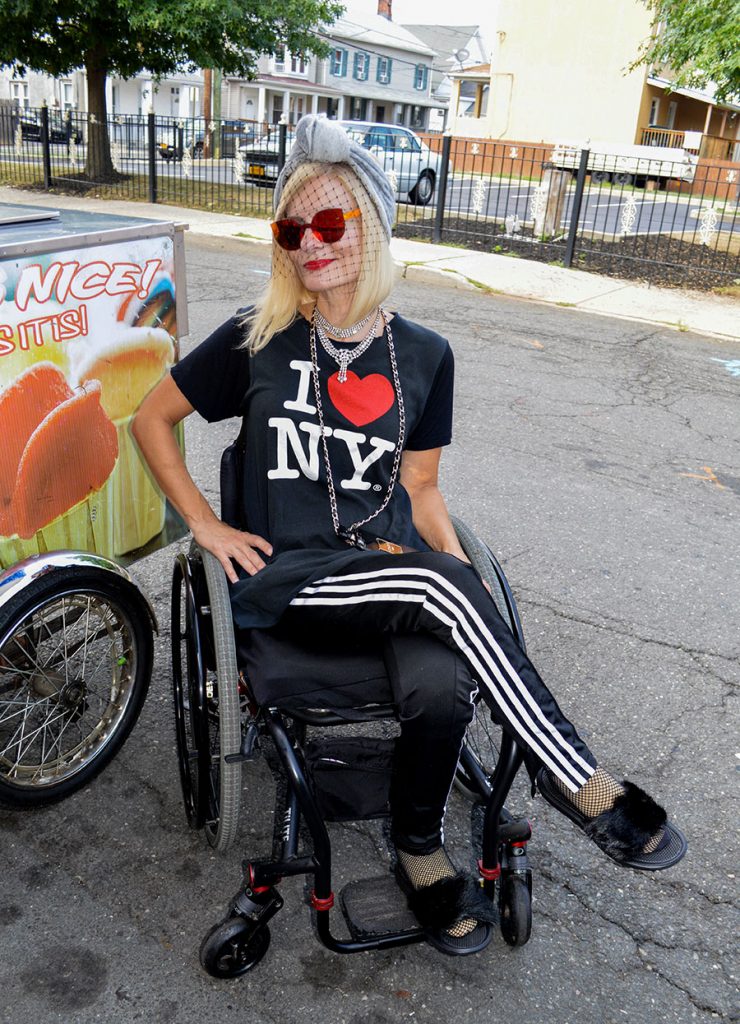 wheelchair fashion blogger