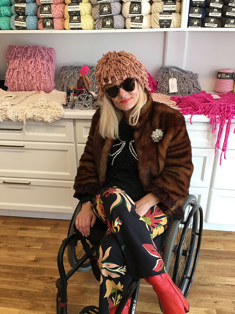 Wheelchair fashion blogger in Loopy Mango Beacon NY