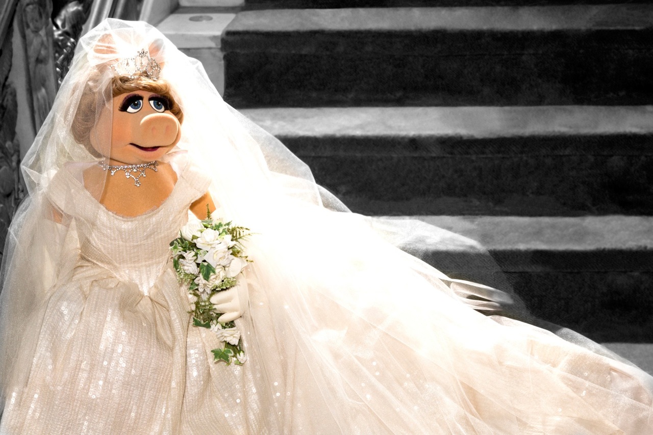 Miss Piggy in Vivienne Westwood gown Muppets Most Wanted