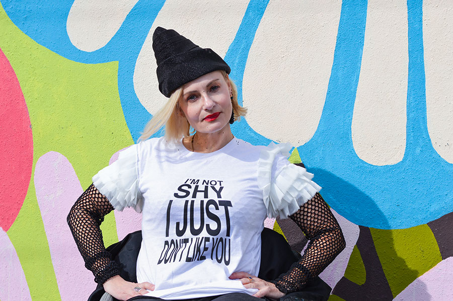 Viktor & Rolf Couture 2019 - Best Slogan t-shirts - DIY t-shirt tutorial